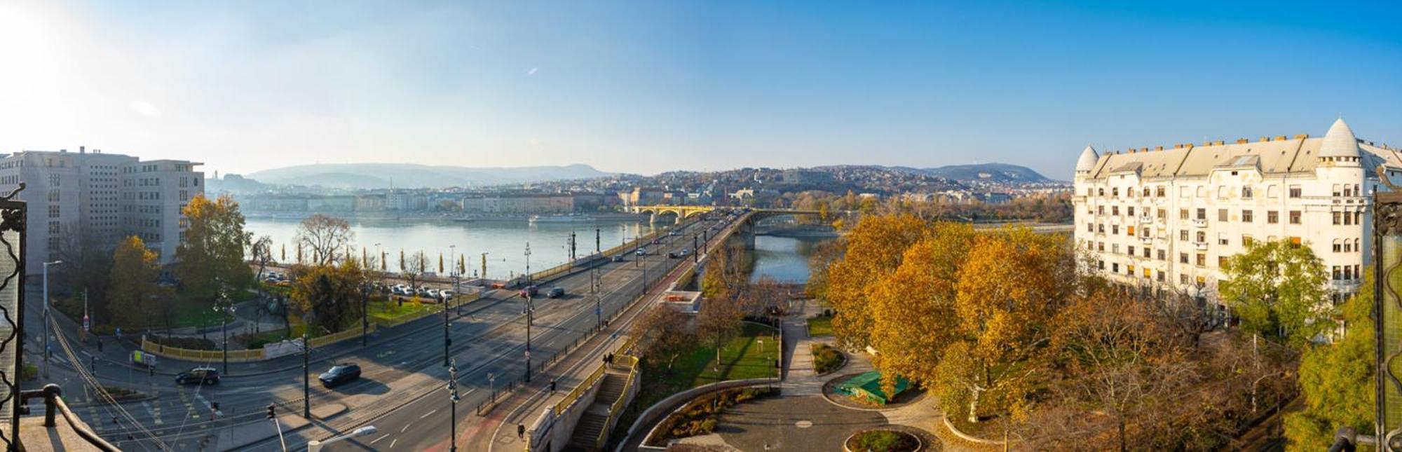 Apartment Magical Danube View In A Spacious Two Bedroom Next To Parliament