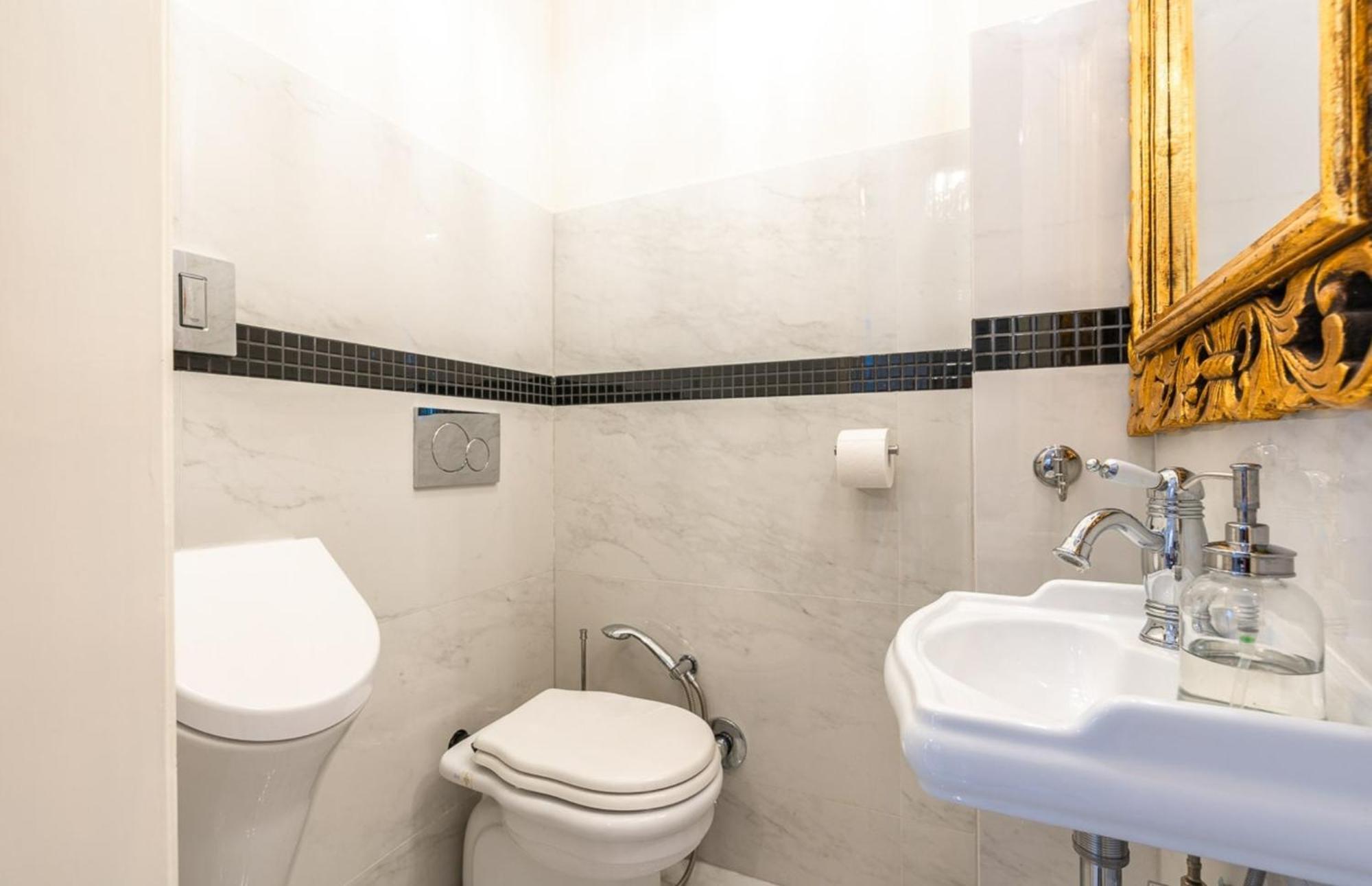 Apartment Magical Danube View In A Spacious Two Bedroom Next To Parliament *