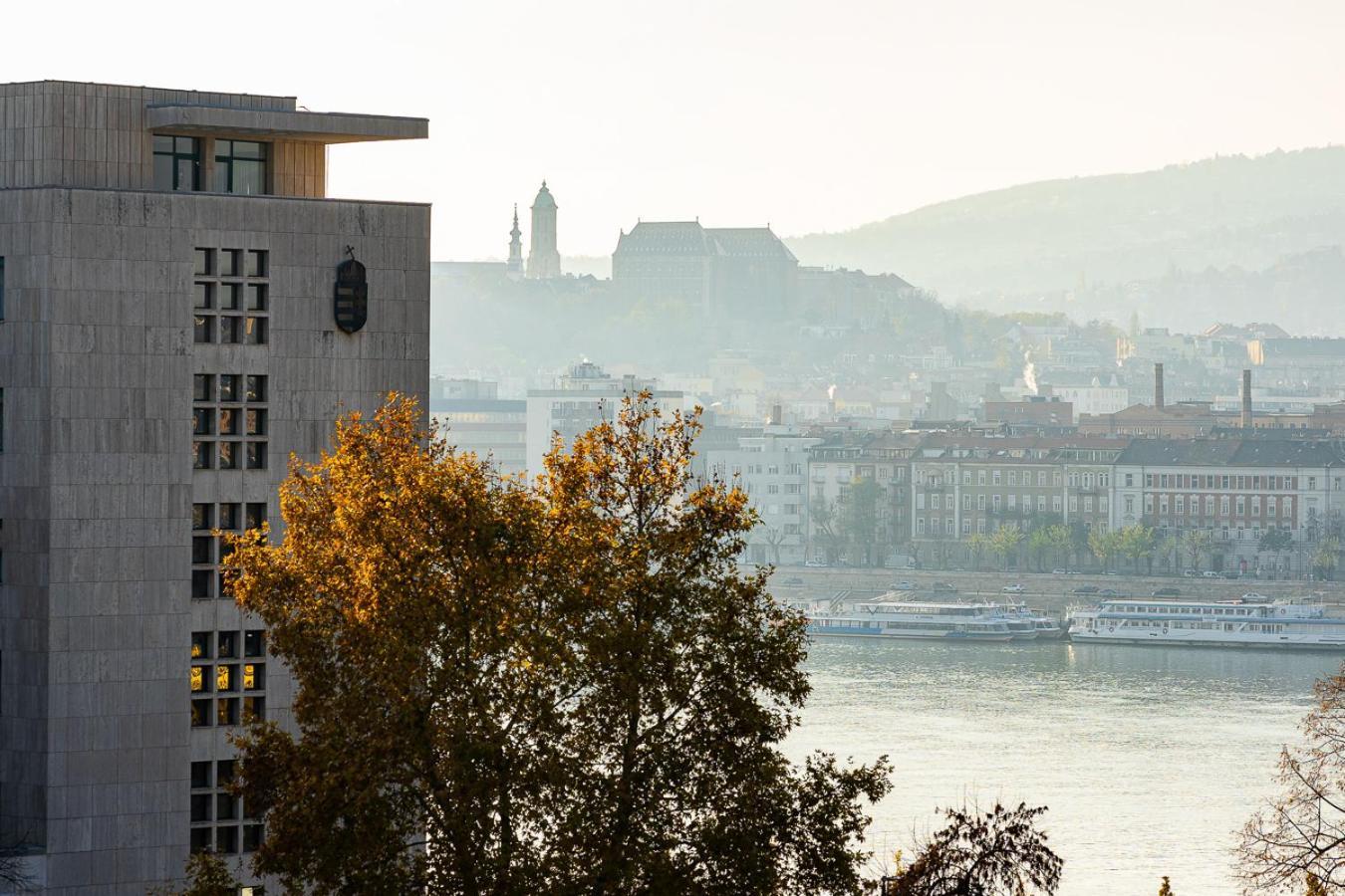 Apartment Magical Danube View In A Spacious Two Bedroom Next To Parliament Budapest