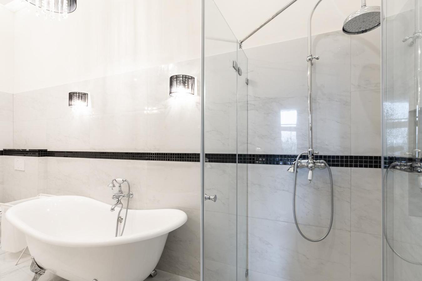 Apartment Magical Danube View In A Spacious Two Bedroom Next To Parliament Budapest
