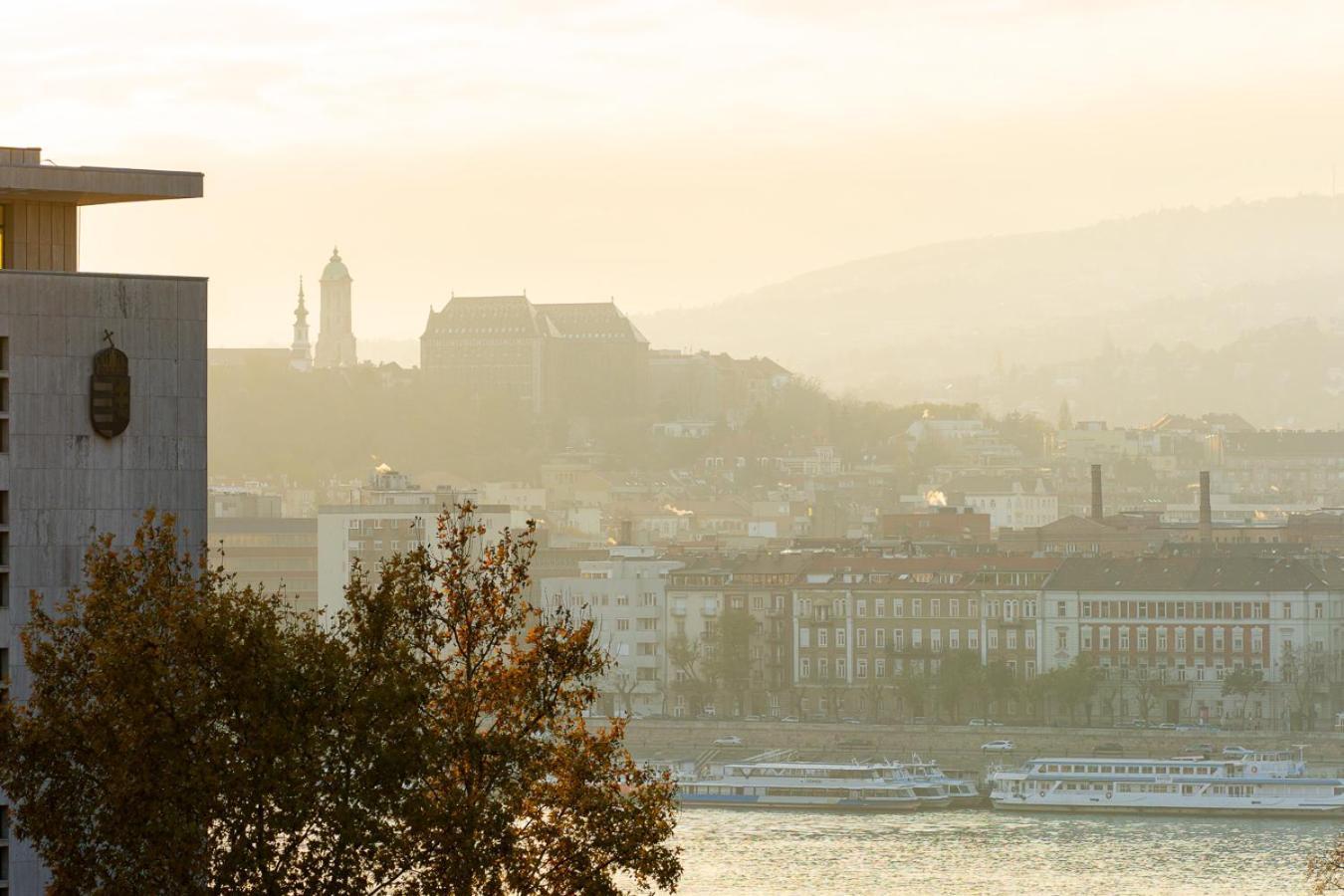 Magical Danube View In A Spacious Two Bedroom Next To Parliament Apartment Budapest