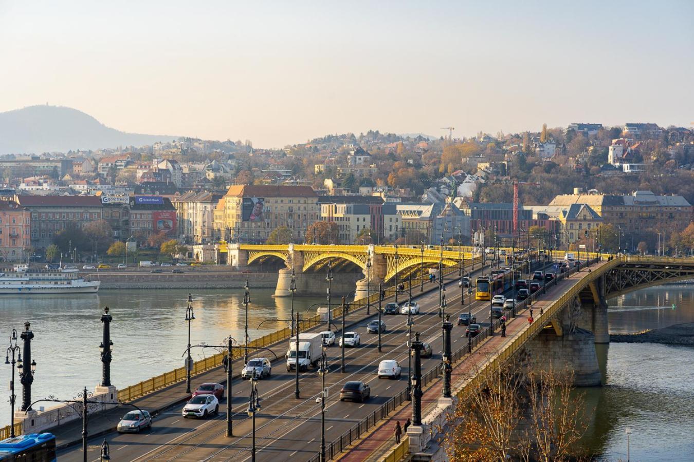 Magical Danube View In A Spacious Two Bedroom Next To Parliament *